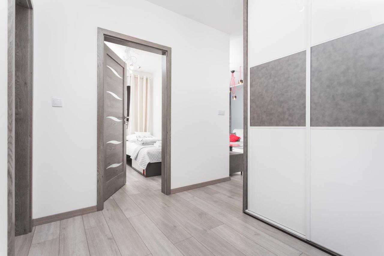 City Of The Kings - Grey Apartment Krakow Exterior photo